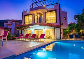 Villa Batum, Kalkan Center